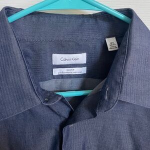 Calvin Klein Mens Performance button-down